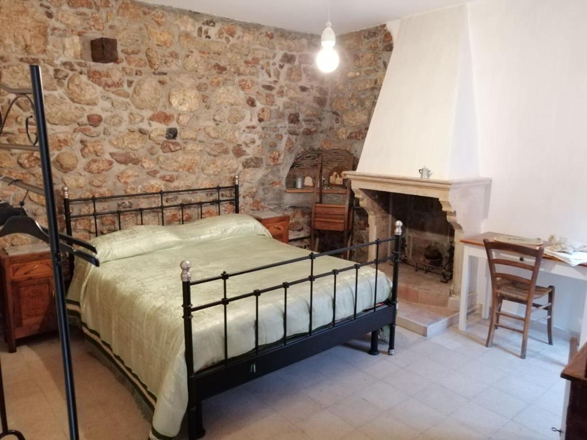 La Casa Di Duilia Bed & Breakfast Fornelli Exterior photo